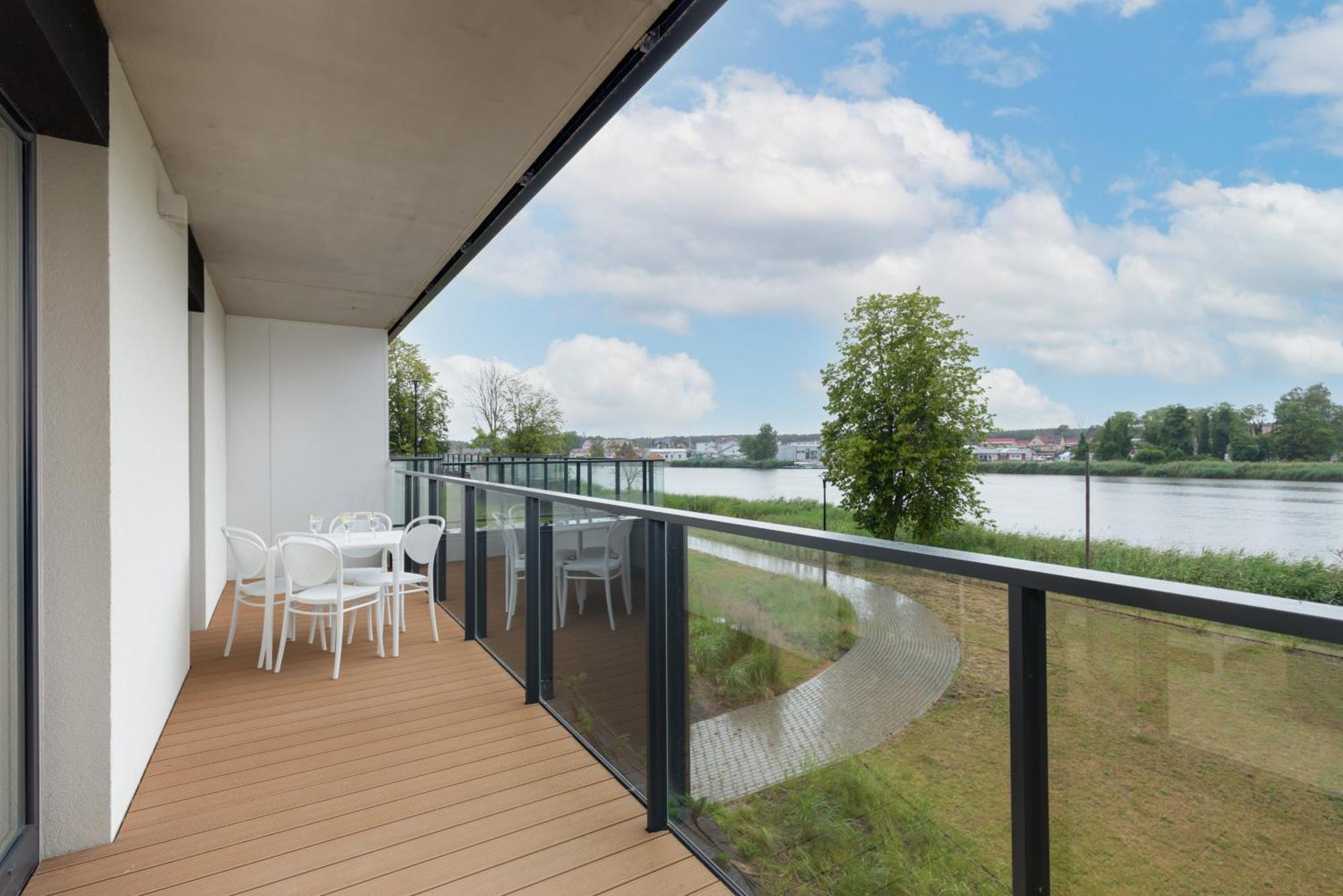 Lux Wellness Resort Apartments By The River By Renters Prestige Dziwnow Exterior photo